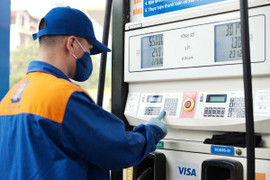 Hôm nay, giá xăng trong nước tiếp tục giảm?