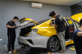 Lý do không nên dán xe ô tô