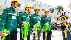 Đâu là ngành nghề nặng nhọc, độc hại và nguy hiểm nhất hiện nay?