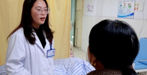 Mất mặt do con gái 30 tuổi chưa lấy chồng, mẹ bị trầm cảm nặng 