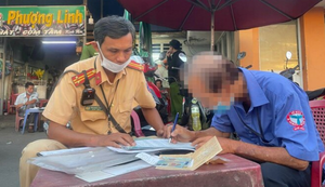 Tài xế xe buýt vi phạm nồng độ cồn: ‘Tôi uống bia cho dễ ngủ’