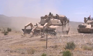 'Quái vật' rà phá bom mìn nặng 80 tấn có gì đặc biệt? 