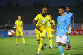 Đánh bại CLB Khánh Hoà, CLB Thanh Hoá vươn lên vị trí nhì bảng V.League