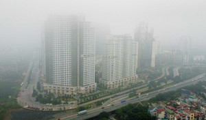 Hà Nội ô nhiễm không khí thứ 3 thế giới, bầu trời mịt mù từ sáng tới trưa