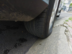 Những thói quen khiến tài xế tốn tiền thay lốp