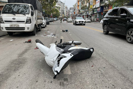 Trả thù cho con, bố lái ô tô bán tải ép xe máy khiến 3 thiếu niên thương vong