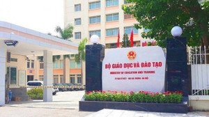 Bộ GD&ĐT đề nghị xử lý thông tin xuyên tạc quyết định phê duyệt SGK 