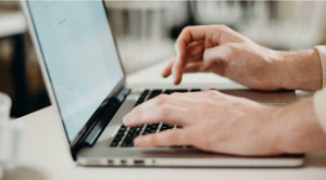 Bố nằm viện chi phí quá cao, chàng trai lập bảng Excel khiến bệnh viện bẽ mặt