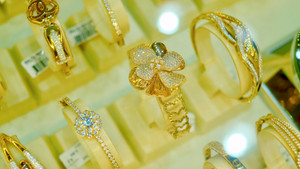 Giá vàng hôm nay 7/12: Quay đầu tăng nhẹ