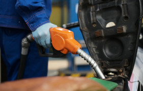 Giá xăng dầu hôm nay 8/12: Giá dầu thế giới hướng tới tuần giảm thứ 7