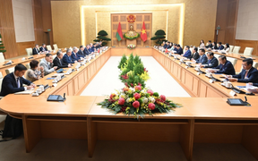 Thủ tướng Việt Nam và Belarus chứng kiến lễ ký 4 văn kiện hợp tác