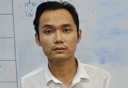 Vào khách sạn với bạn trai quen qua Facebook, cô gái bị cướp sạch tài sản