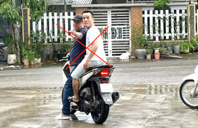 Hai gã côn đồ hành hung nhân viên cây xăng ở Huế