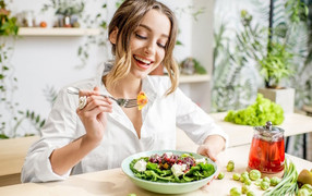 Thực phẩm 'vàng' ăn buổi sáng giúp bạn có làn da trẻ căng mịn