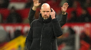 Lộ clip Man Utd đá ma cũng không xong, cổ động viên chê kém đội nghiệp dư