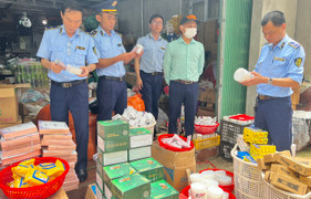 Thu gần 1.000 mỹ phẩm, chất tẩy rửa không có hóa đơn rao bán trên Facebook