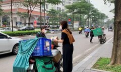 Hướng tới thương mại điện tử xanh để giảm thiểu rác thải nhựa đại dương