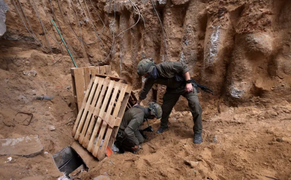 Israel bơm nước biển vào địa đạo của Hamas