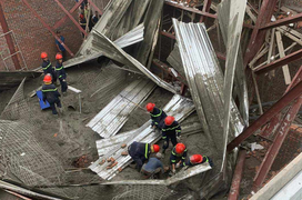 Sập nhà đang xây ở Thái Bình: Nạn nhân thứ 3 chết trên đường đi cấp cứu