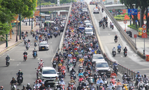 Dự báo thời tiết TP.HCM hôm nay 14/12: Ít mây, trời nắng nhiều 