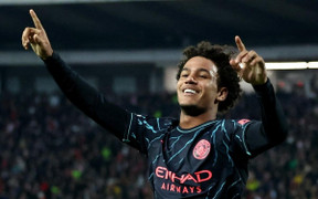 Man City lập kỷ lục bóng đá Anh ở Cúp C1