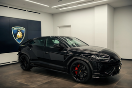 Khám phá showroom Lamborghini ở Việt Nam: Khách được tự tùy biến siêu xe