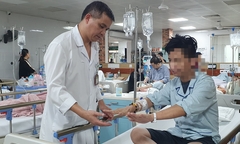 Chuyên gia y tế đề nghị cấm sản xuất, lưu hành thuốc lá điện tử