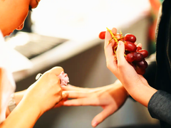 6 thực phẩm quen thuộc giúp móng tay khỏe hơn