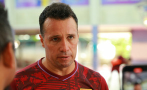 HLV tuyển Việt Nam tự tin đối đầu Thái Lan