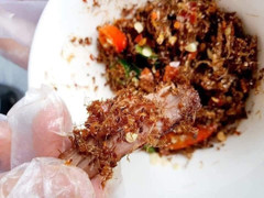 Đặc sản bò một nắng muối kiến vàng Phú Yên được làm ra thế nào? 