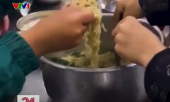 Lào Cai chỉ đạo xác minh vụ '11 học sinh bán trú ăn 2 gói mì tôm chan cơm'
