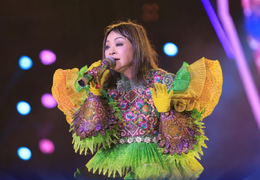 Danh ca Hương Lan chuẩn bị giã từ sân khấu sau khi hóa thân thành Cú Tây Bắc