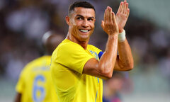 Công ty Trung Quốc trả 20 triệu USD mời Ronaldo đá giao hữu