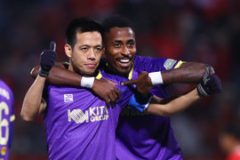 Văn Quyết xuất sắc, Hà Nội FC đánh bại Thể Công Viettel