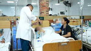  Ngộ độc thuốc lá điện tử trộn ma túy, nhiều người nhập viện cấp cứu 