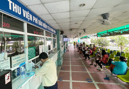 Bắt 4 người trong đường dây làm giả giấy tờ để trục lợi BHXH ở TP.HCM