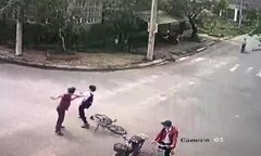 Nam sinh lớp 9 bị cha của bạn đánh tổn thương nội sọ