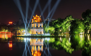 Những điểm du lịch đêm ở Hà Nội không thể bỏ qua