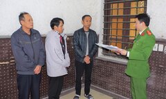 Ba công nhân mua 600 giấy khám sức khỏe giả qua mạng bán kiếm lời