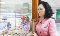 Không thể đưa con đi khai giảng, lời nhắn của trẻ làm người mẹ ung thư quặn đau