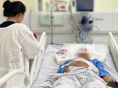 Cứu sống nam sinh bị thủng động mạch đốt sống do bạn học đâm vào cổ