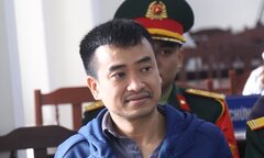 Vừa nhận án 25 năm tù, Chủ tịch Việt Á lại hầu tòa cùng loạt quan chức