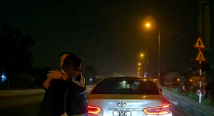 Ấm lòng trước cách ứng xử văn minh của tài xế ô tô