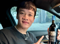 Hoàng Đức rời tuyển Việt Nam, HLV Troussier tặng quà an ủi