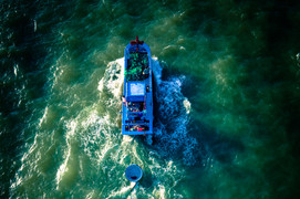 Bình Định: Tìm kiếm 3 cha con cùng tàu cá mất liên lạc nhiều ngày