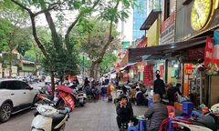 Cho thuê vỉa hè, nhiều câu hỏi còn bỏ ngỏ
