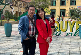 Nhan sắc vợ xinh đẹp, kém 11 tuổi của NSƯT Quang Thắng