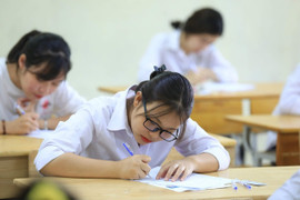 Đề thi học sinh giỏi quốc gia môn Vật lý, Hóa học, Sinh học, Lịch sử