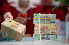 Lãi suất huy động tiếp tục giảm