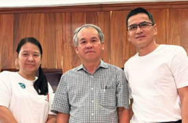 HLV Kiatisak gặp bầu Đức, chia tay HAGL